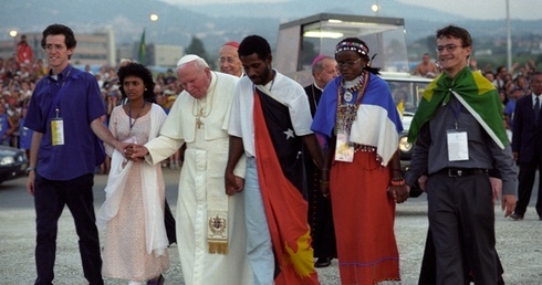 Jan Paweł II w 2000 r. spotkał się z młodymi w Rzymie