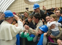 Papież o działaniach humanitarnych