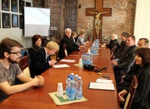 W spotkaniu uczestniczyło kilkanaście osób, związanych z mediami.