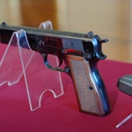 Pistolet M. Ali Agcy - cz. 2