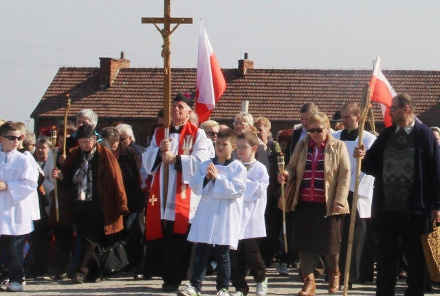 Droga Krzyżowa w KL Auschwitz-Birkenau