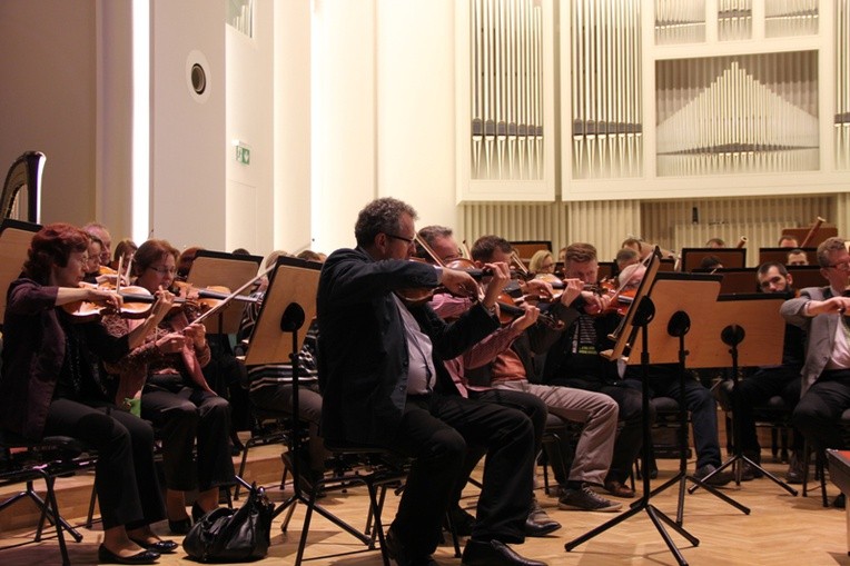 Budynek Filharmonii Śląskiej po remoncie