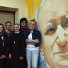  Idziemy podziękować za Jana Pawła II. Tam przecież wszystko się  zaczęło – wyjaśnia młodzież 