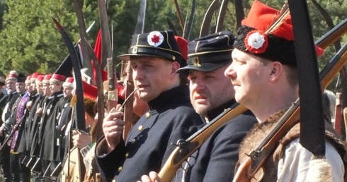 Mszczonowscy rekonstruktorzy wzięli udział w rekonstrukcji bitwy pod Grochowiskami