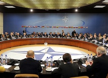 NATO zawiesiło współpracę z Rosją