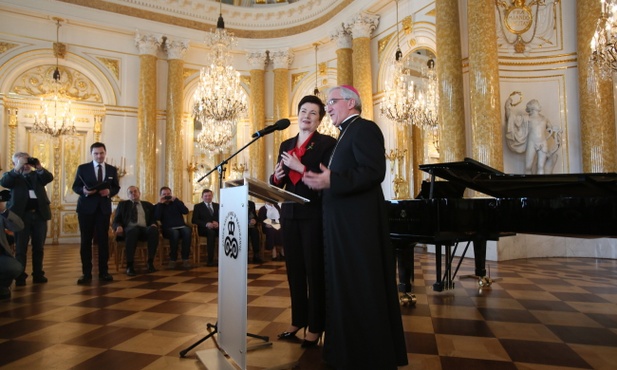 Warszawa: otwarto Targi Wydawców Katolickich
