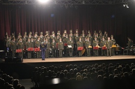 Chórzyści bez mundurów