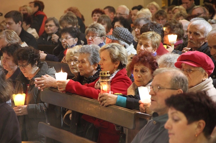 Droga Krzyżowa na os. Tysiąclecia 2014