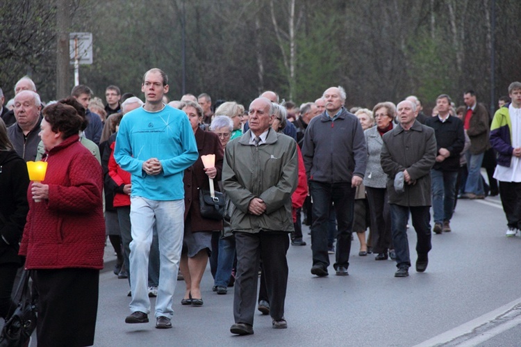 Droga Krzyżowa na os. Tysiąclecia 2014