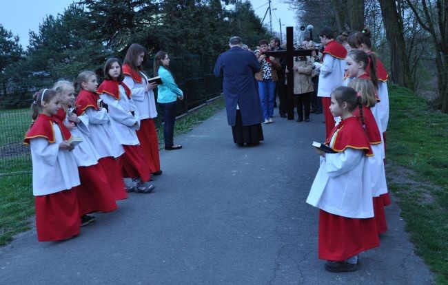 Z krzyżem przez wieś 