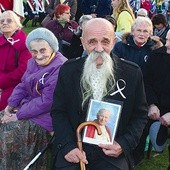  Święty papież Polak jest nadzieją dla milionów rodaków