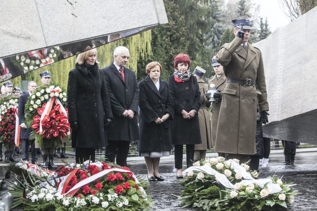 Powązki Wojskowe: rocznica smoleńska