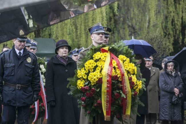 Powązki Wojskowe: rocznica smoleńska