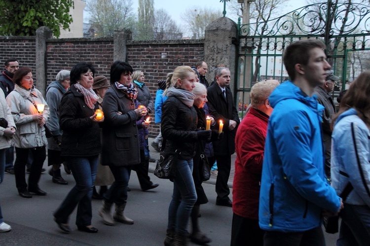 Droga Krzyżowa w Chorzowie 2014 