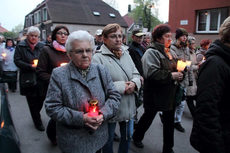 Droga Krzyżowa w Chorzowie 2014 