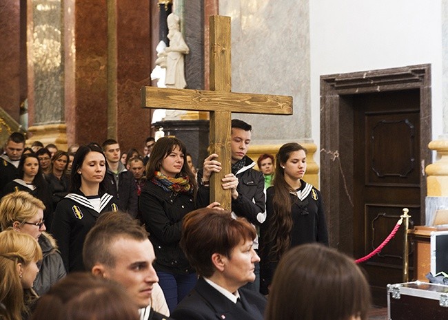 Pielgrzymka maturzystów cz. 1