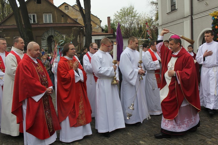 Niedziela Palmowa Młodych: procesja do katedry - cz. 1