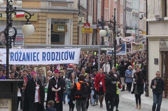 Marsz na szóstkę!