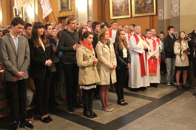 Niedziela Palmowa Młodych: Msza Święta - cz. 1