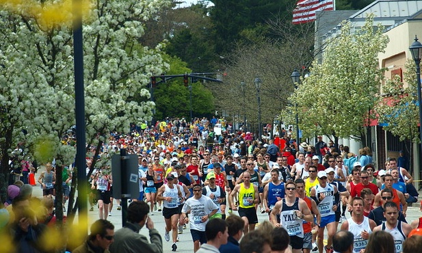 Maraton w Bostonie rok po tragedii