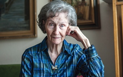 Zofia Posmysz do dziś opowiada o swoim życiu w obozach koncentracyjnych młodym w Międzynarodowym Domu Spotkań Młodzieży w Oświęcimiu