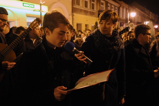 Droga Krzyżowa w centrum Radomia