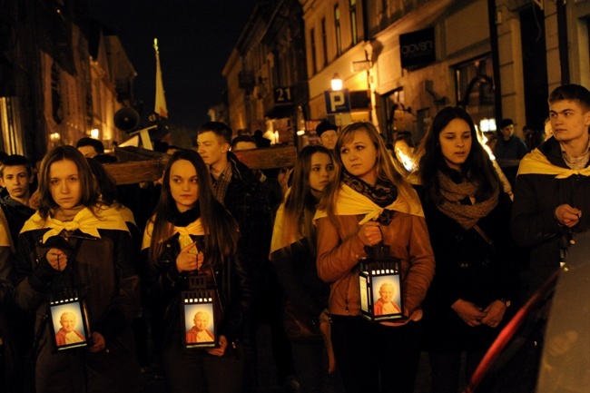 Droga Krzyżowa w centrum Radomia