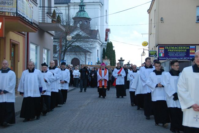 Droga krzyżowa w Ostrowcu