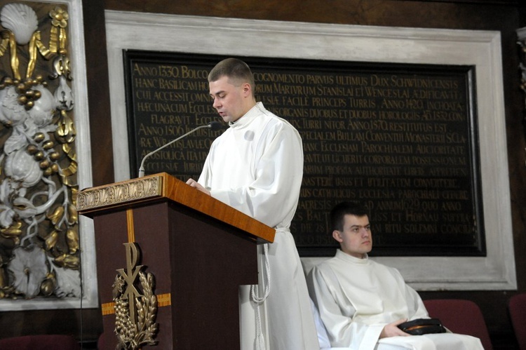 Liturgia godzin w Wielki Piątek