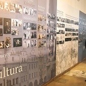 W Muzeum Karkonoskim otwarto wystawę „My, jeleniogórzanie”, prezentującą kulturalny dorobek miasta i jego mieszkańców w powojennej historii regionu