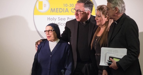 Konferencja prasowa o uzdrowieniach za przyczyną Jana XXIII i Jana Pawła II