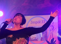Joanna Konieczna, wokalistka Zespołu 33