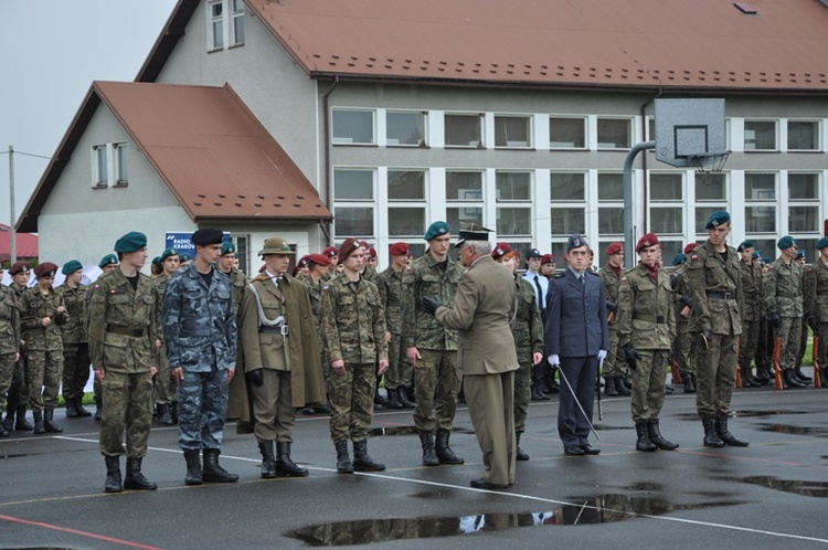 Przegląd musztry klas mundurowych