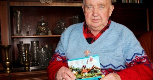 Z okazji kanonizacji wydaliśmy specjalną górską odznakę i pamiątkowe kartki pocztowe - mówi Stefan Jakubowski