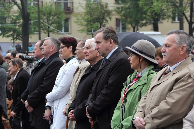 Uroczystość z okazji kanonizacji papieży w Kutnie