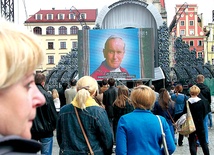 Na wrocławskim rynku w łączności z Rzymem