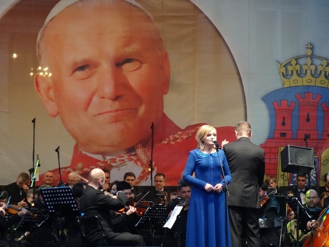 Koncert "Artyści swojemu świętemu" - cz. 1