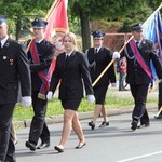 Przemarsz strażaków na cześć papieży