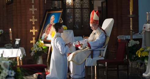 Sztuka o życiu Jana Pawła II w Wirku