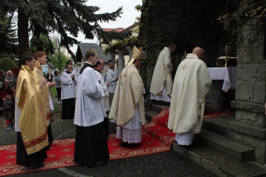 Pielgrzymia Msza św. w Hałcnowie