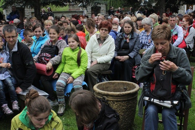 Pielgrzymia Msza św. w Hałcnowie