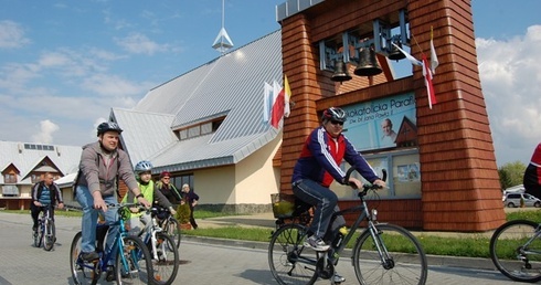 Rowerowymi ścieżkami świętego