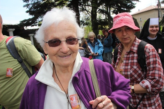 Sabina Martynowicz z Bielska-Białej jest najstarszą uczdestniczką tej pielgrzymki