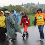 W deszczu z Radziszowa w stronę Mogilan