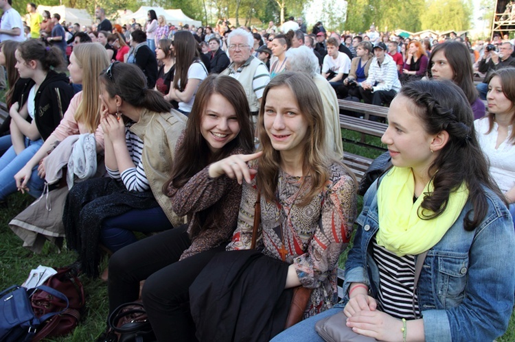 Koncert "Bądź jak Jezus" 2014 cz. 1