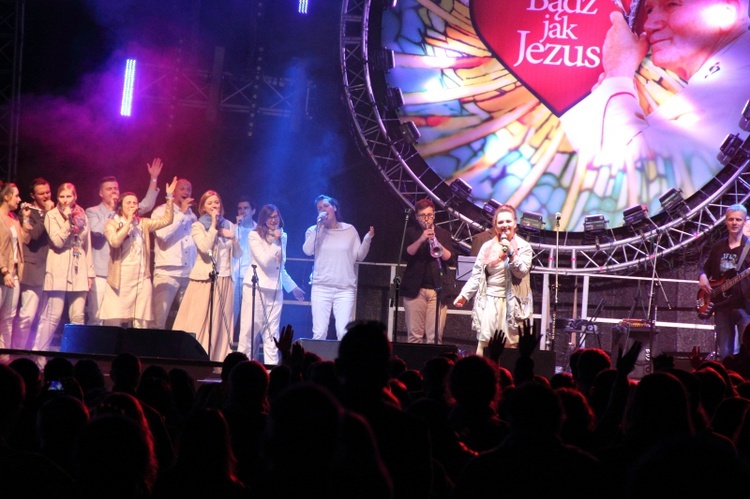 Koncert "Bądź jak Jezus" 2014 cz. 2