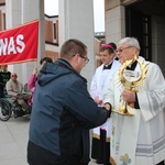 Pielgrzymi u św. Jana Pawła II w Łagiewnikach