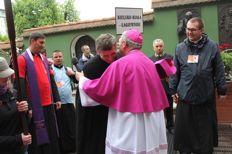 Przywitani przez biskupa Jana Zająca