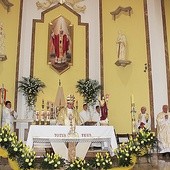  Dziękczynna Eucharystia odbyła się w dniu kanonizacji papieża Polaka