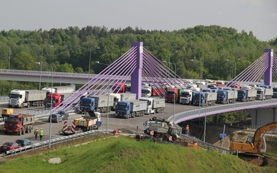 Próby obciążeniowe na moście w Mszanie